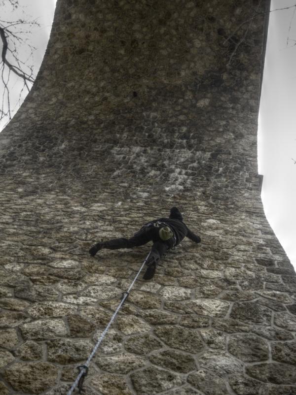Sortie escalade au viaduc des Fauvettes avec le COC en février 2011 