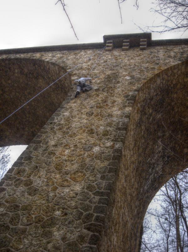 Sortie escalade au viaduc des Fauvettes avec le COC en février 2011