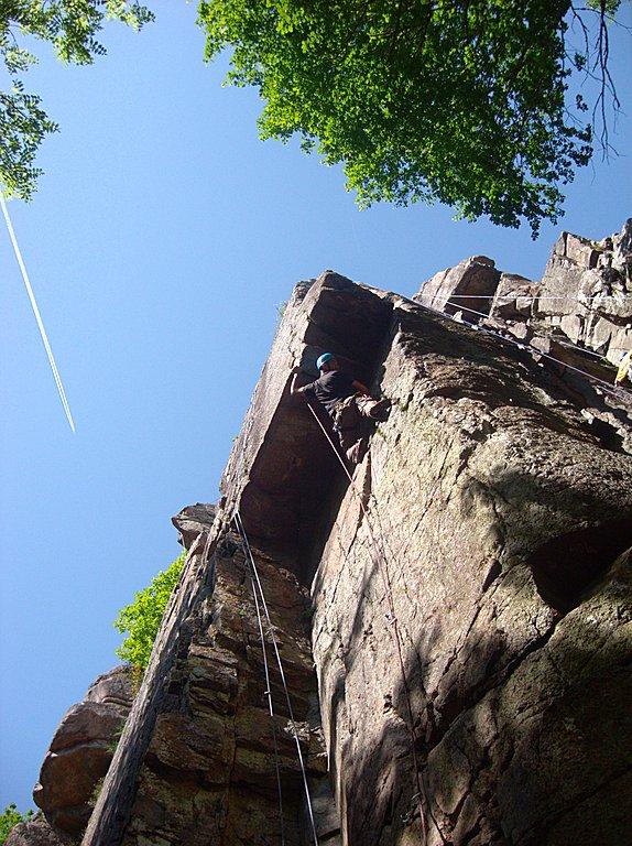 Sortie escalade à Vieux-Château avec le COC le 8 mai 2011