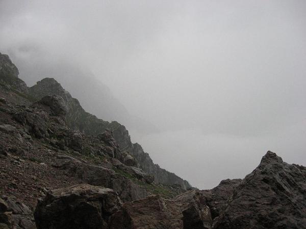 Parc du Triglav en Slovénie - De Tržaška Koča na Doliču à Koča na Prehodavcih par la falaise