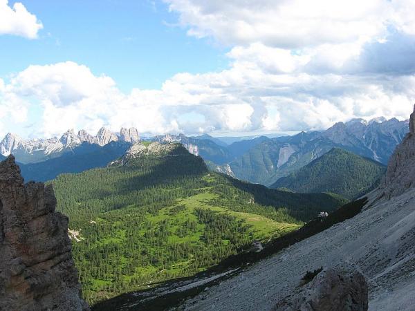 Dolomites - Pelmo - De la cabane Della Grava au col Forata, tour du mont Pelmo