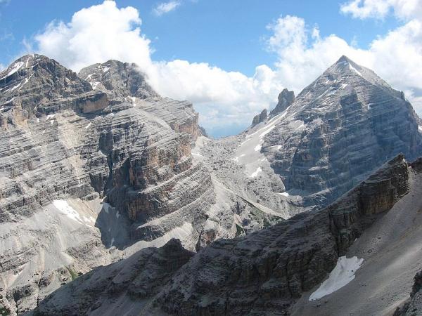 Dolomites - Tofane - De l\'abri Della Chiesa à l\'abri Della Pace par l\'alta via Fanis
