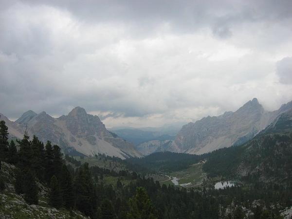 Dolomites - Col Bechei Dessora - De Pian de Loa au lac Le Parom