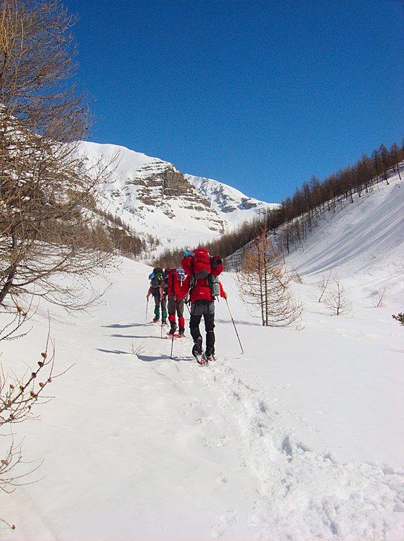 Sortie igloo et ski de rando avec le COC dans le Mercantour les 13 et 14 mars 2010