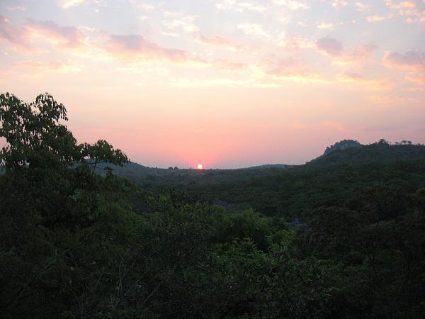 Zimbabwe - Lac Mutirikwi, environs et Lodge at the Ancient City